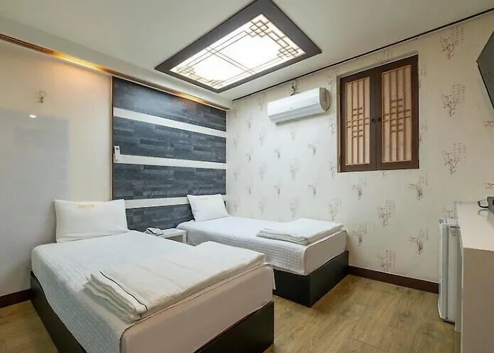 Kyoung Dong Myeongdong 3*