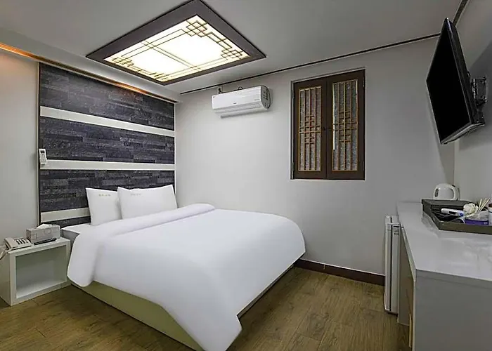 Hotel Kyoung Dong Myeongdong 3*